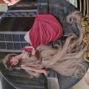 VINTAGE BROTHERS GRIMM FAIRY TALE " RAPUNZEL" COLLECTORS PLATE